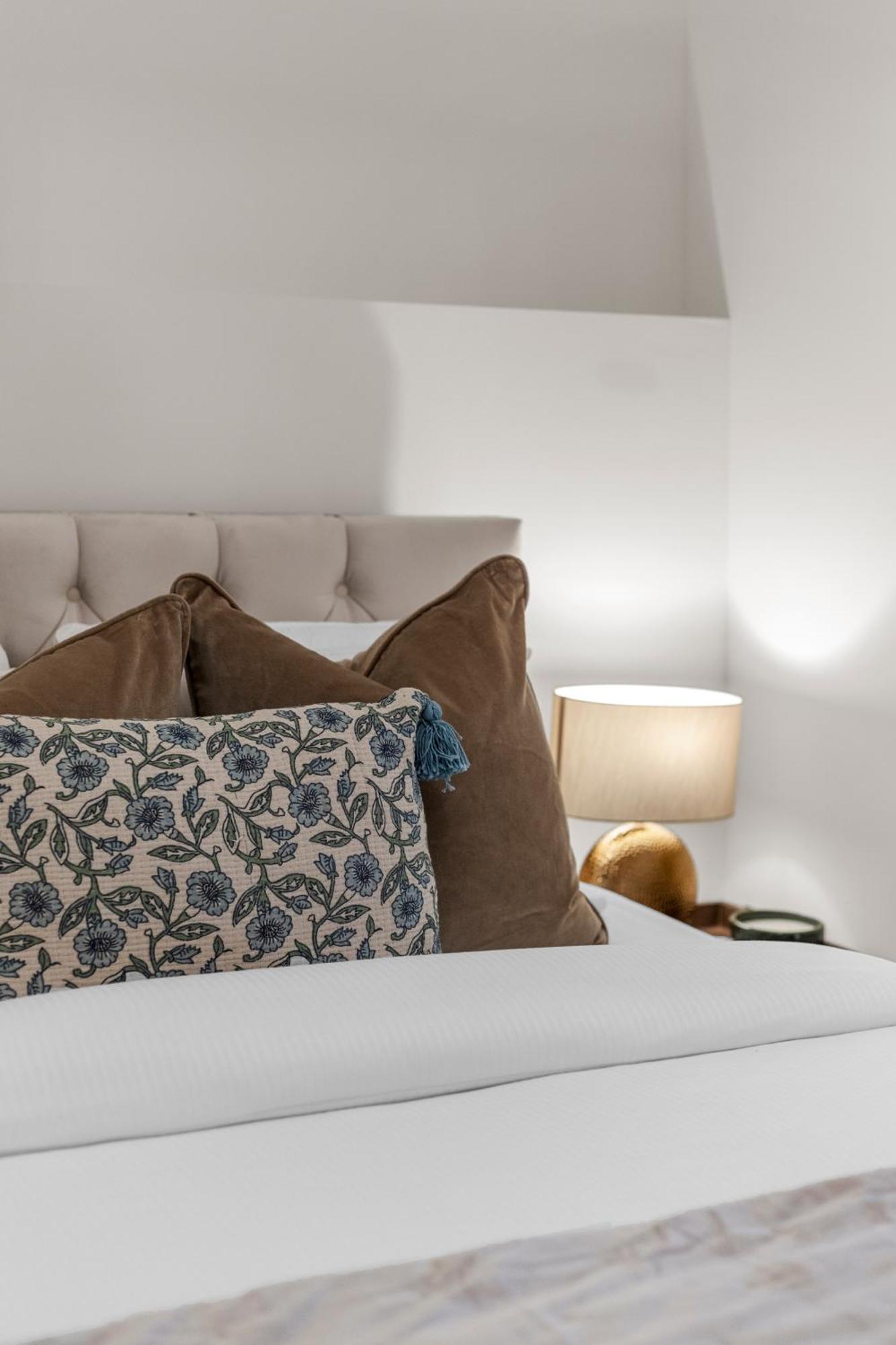 Sophisticated 2-bed In *